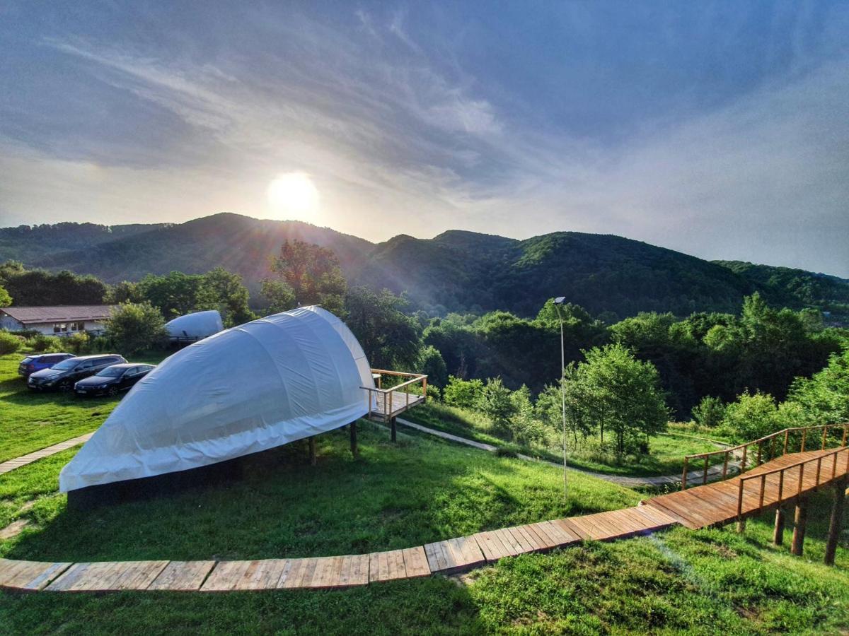فندق Sunrise Glamping Retreat Galesu المظهر الخارجي الصورة