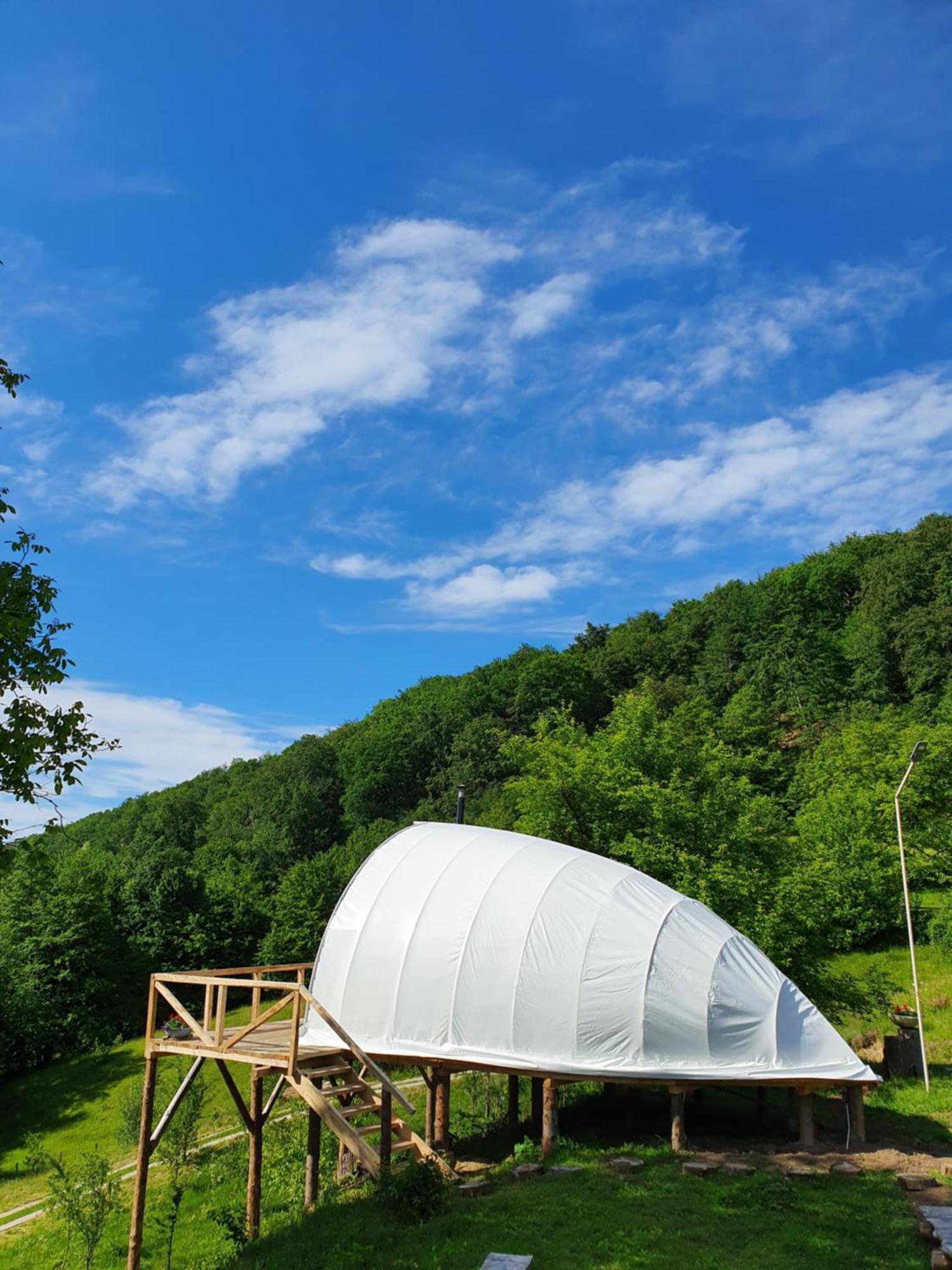 فندق Sunrise Glamping Retreat Galesu الغرفة الصورة