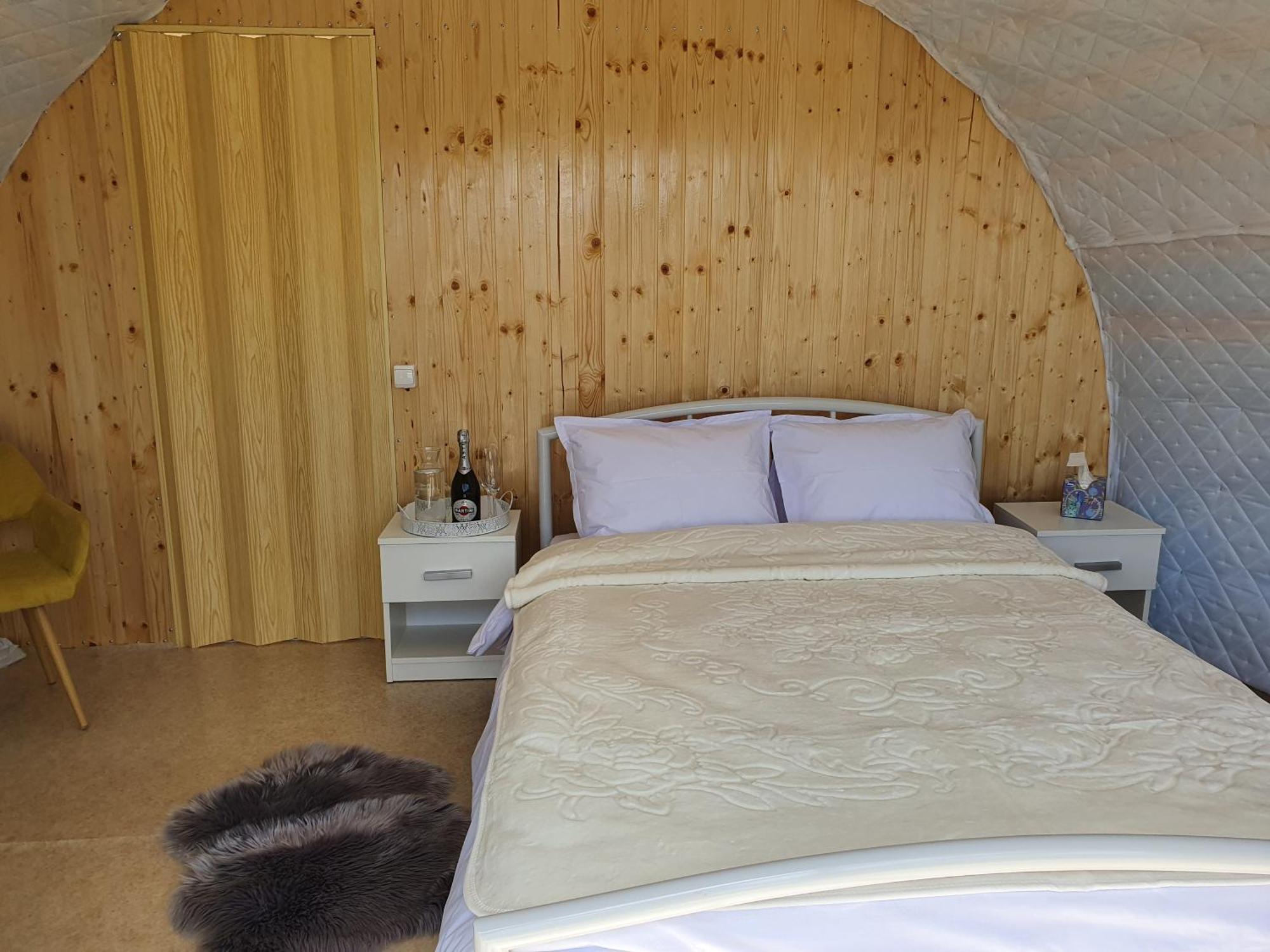 فندق Sunrise Glamping Retreat Galesu الغرفة الصورة