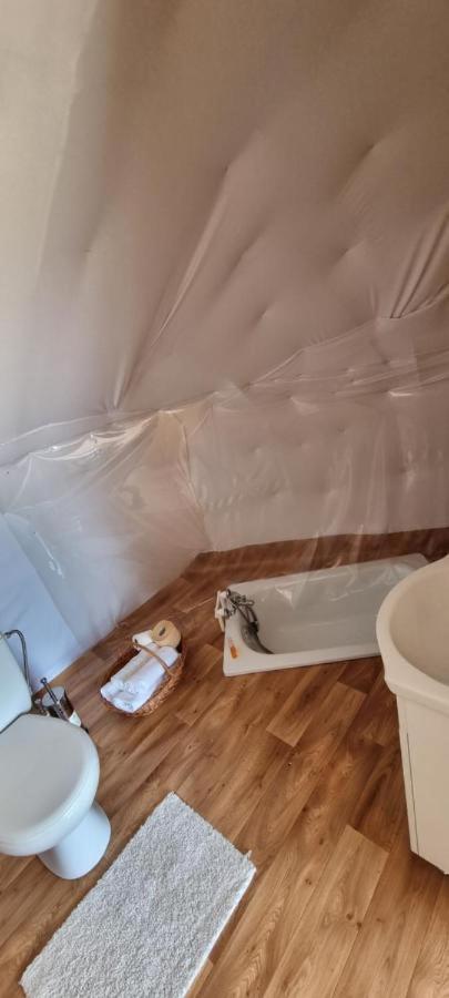 فندق Sunrise Glamping Retreat Galesu المظهر الخارجي الصورة